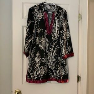 Soft Surroundings tunic size xl. Black/gray/white
